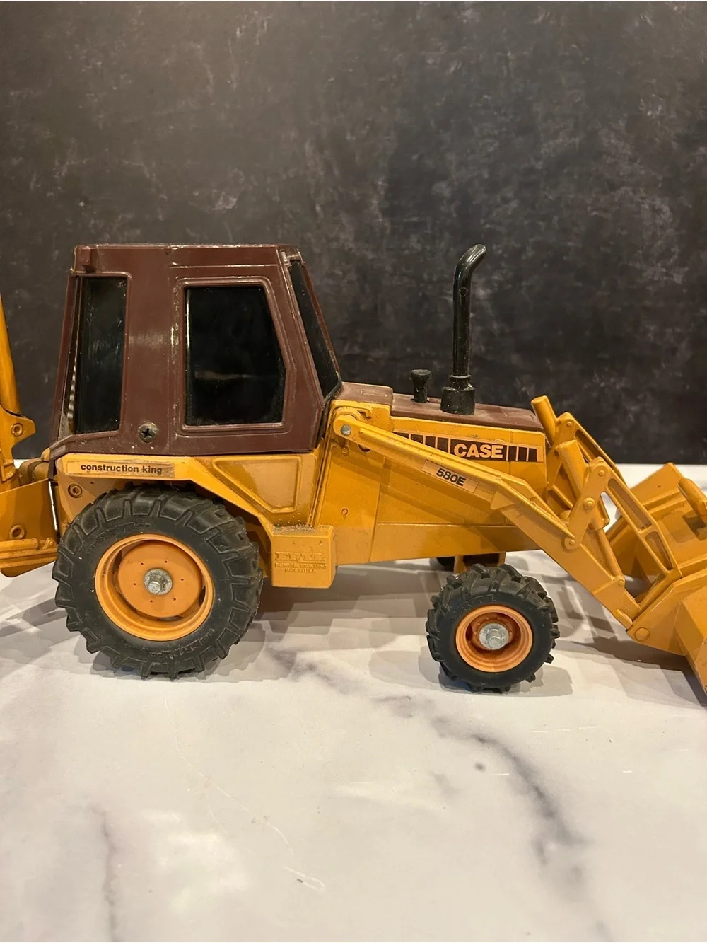 VTG 1986 ERTL 1:16 Diecast Case 580E Construction King Loader Backhoe Vehicle